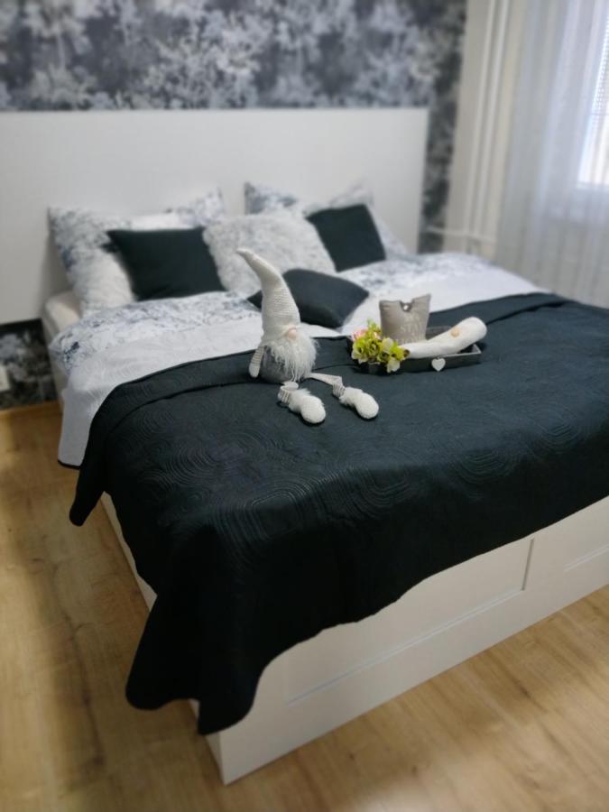 兹诺伊莫Apartman Barborka公寓 外观 照片