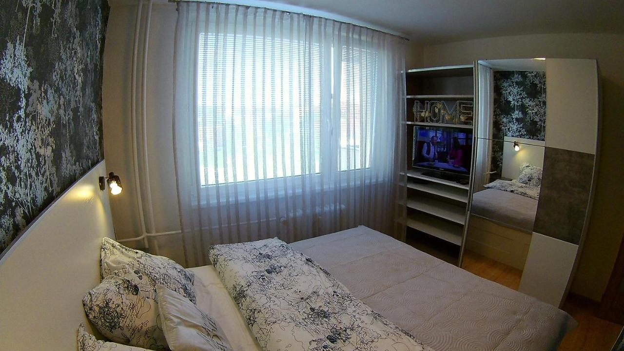 兹诺伊莫Apartman Barborka公寓 外观 照片