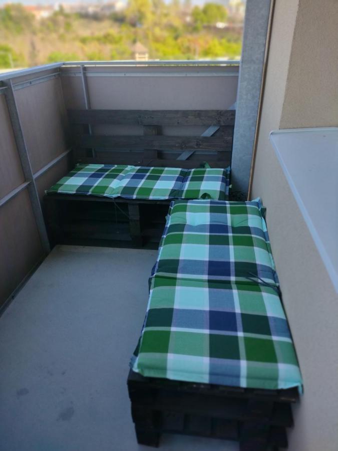 兹诺伊莫Apartman Barborka公寓 外观 照片
